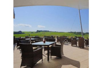 Čekija Hotel Mladé Buky, Eksterjeras